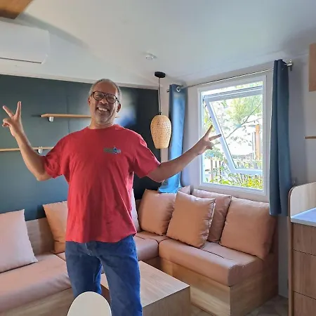 Mobile-home Dans 4 Etoiles