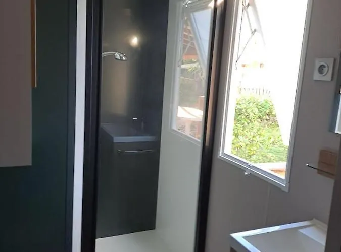 Daire Mobile-home Dans 4 Etoiles *
